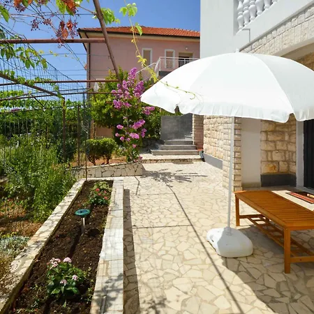 In - Istrien 38219 * Pula