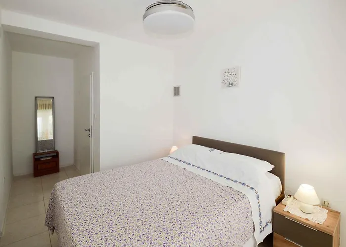 In - Istrien 38219 * Πούλα