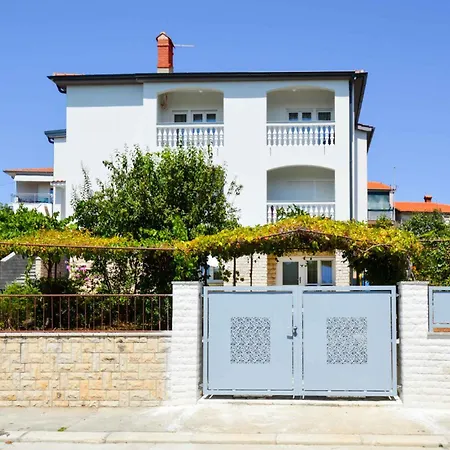 Apartman In - Istrien 38219 *